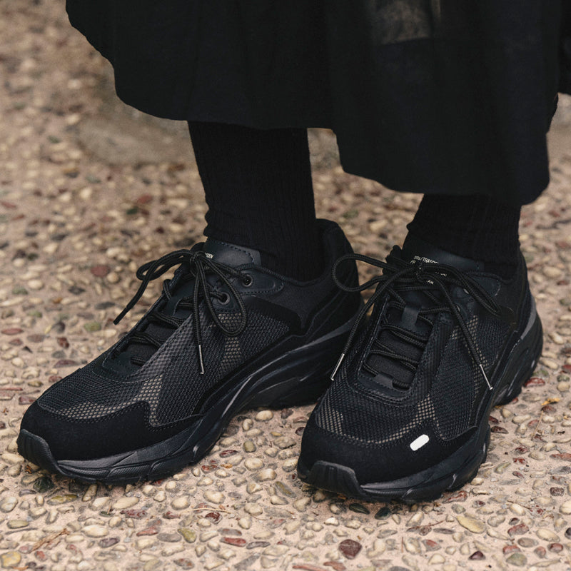 ET041 TRASDEN BLACK