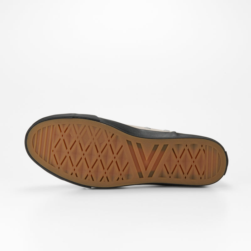 LOW TRAINER NATURAL BLACK