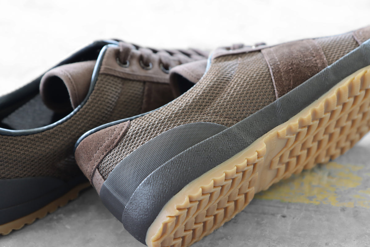GYMNA ACE BROWN